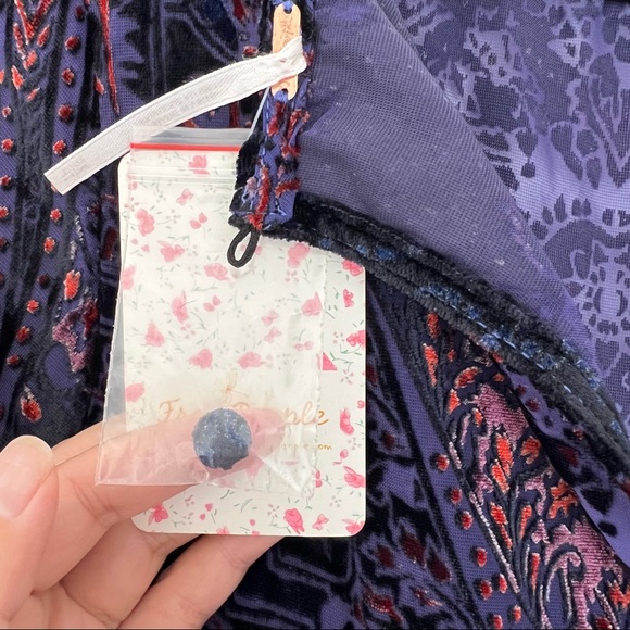 SOLD Free People - Mirror Mirror Velvet Mini Long Sleeves Dress - Picture 10 of 11